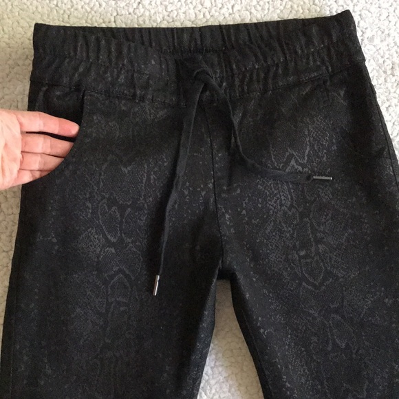 BEVY FLOG Shely pant black Python 24 - Picture 10 of 16